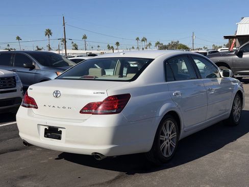 Used 2009 Toyota Avalon Limited image 11