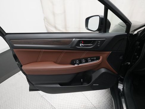 Used 2019 Subaru Outback 3.6R Touring w/ Popular Package #3A image 28