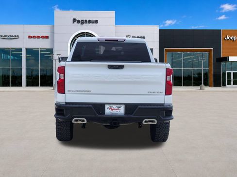 Used 2023 Chevrolet Silverado 1500 Custom Trail Boss AWD/4WD image 8