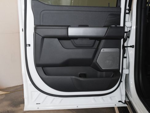 New 2025 Ford F150 Lariat w/ Equipment Group 502A High image 41