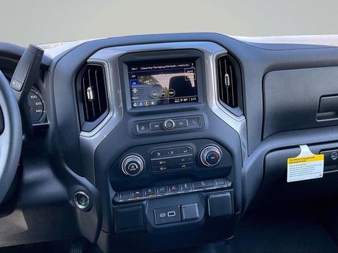 New 2026 Chevrolet Silverado 1500 Custom Trail Boss AWD/4WD image 6