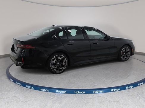Certified 2026 BMW 550e xDrive AWD/4WD image 4