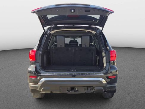 Used 2017 Nissan Pathfinder Platinum FWD image 7
