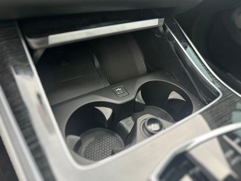 Used 2025 BMW X5 M60i w/ Executive Package image 38