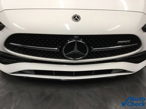 Used 2022 Mercedes-Benz C 300 4MATIC Sedan image 19