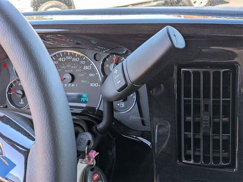 New 2025 Chevrolet Express 2500 w/ Driver Convenience Package image 18