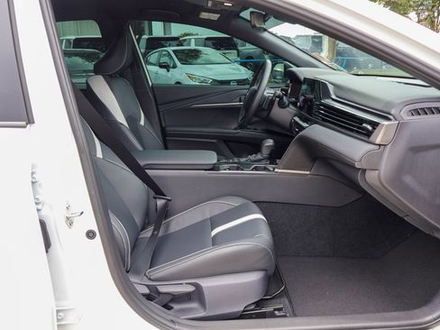Used 2026 Toyota Camry SE w/ Convenience Package FWD image 9