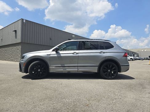 Used 2021 Volkswagen Tiguan SE R-Line AWD/4WD image 13
