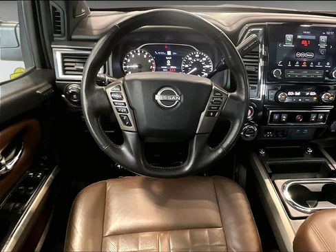 Used 2024 Nissan Titan Platinum Reserve w/ Moonroof Package AWD/4WD image 18