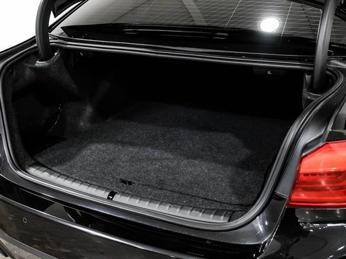 Used 2018 BMW M550i xDrive image 50