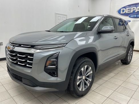 New 2026 Chevrolet Equinox LT AWD/4WD image 17