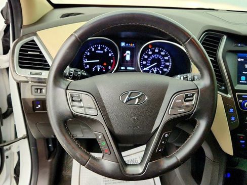 Used 2017 Hyundai Santa Fe Sport FWD image 11