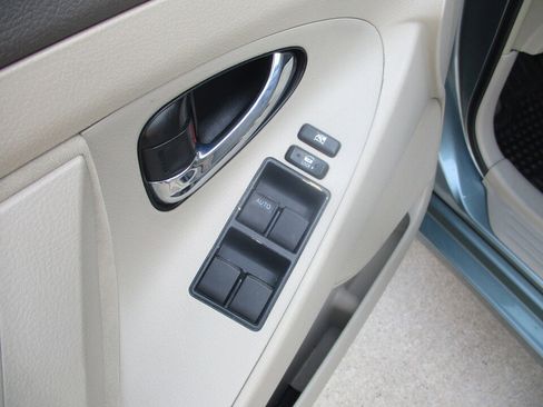 Used 2007 Toyota Camry LE FWD image 23