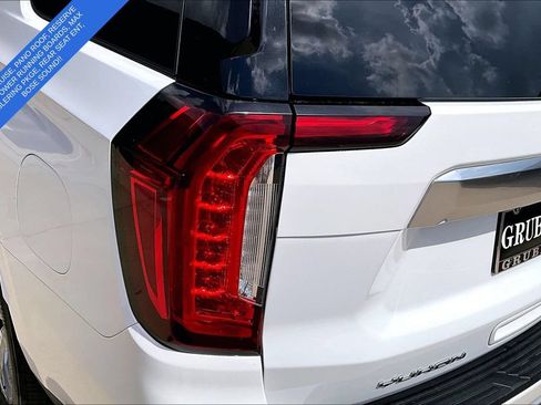 Used 2024 GMC Yukon Denali w/ Denali Reserve Package AWD/4WD image 40