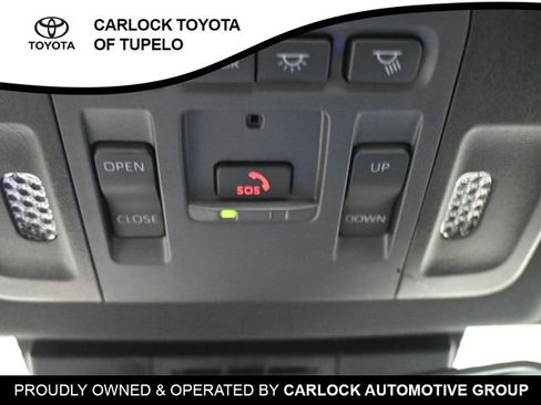 Used 2025 Toyota Camry SE image 20