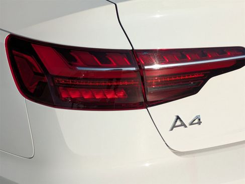 Used 2023 Audi A4 2.0T Premium w/ Convenience Package image 18
