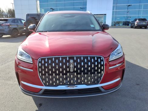 Used 2024 Lincoln Corsair Reserve w/ Equipment Group 201A image 8