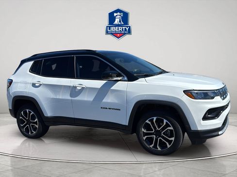 Certified 2022 Jeep Compass Limited AWD/4WD image 14