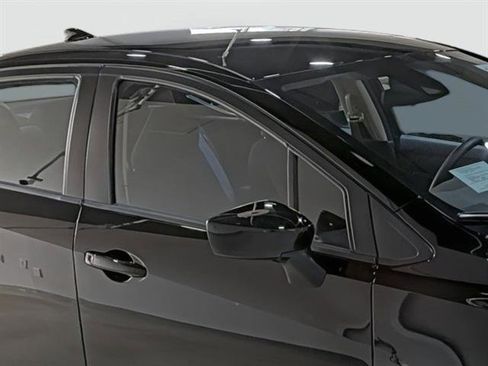 Used 2025 Nissan Versa SV w/ Trunk Package FWD image 15