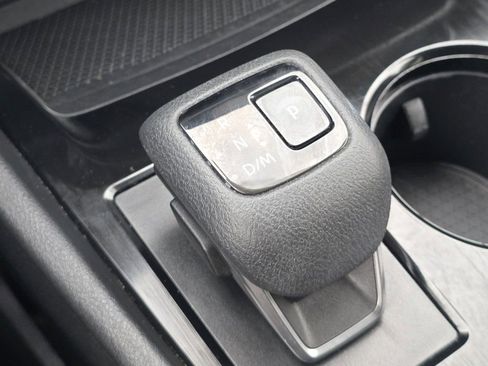 Used 2023 Nissan Rogue SV AWD/4WD image 29