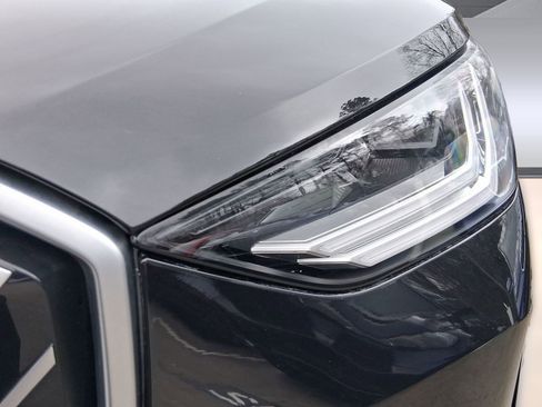 Used 2025 BMW X3 xDrive30i w/ Convenience Package image 11