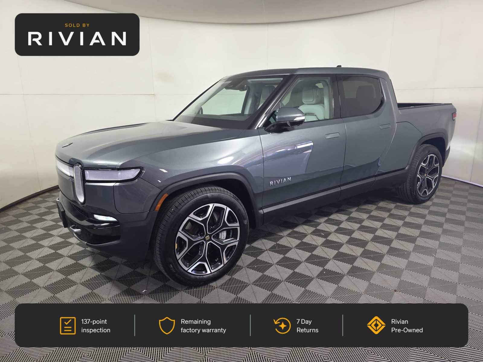 Used 2024 Rivian R1T Adventure Dual AWD/4WD image 1