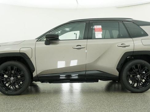 New 2026 Toyota RAV4 XSE AWD/4WD image 7