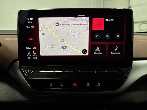 Used 2021 Volkswagen ID.4 Pro S w/ Gradient Package image 9