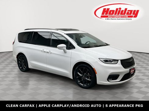 Used 2022 Chrysler Pacifica Limited w/ S Appearance Package FWD image 1