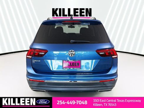 Used 2020 Volkswagen Tiguan SE w/ Panoramic Sunroof Package FWD image 8