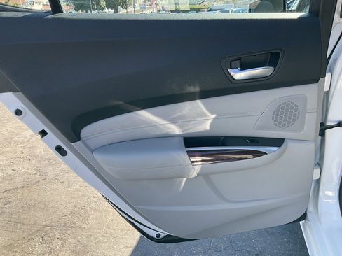 Used 2015 Acura TLX V6 w/ Technology Package image 45