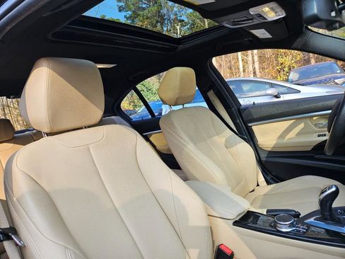 Used 2018 BMW 330i xDrive Sedan w/ Premium Package image 41