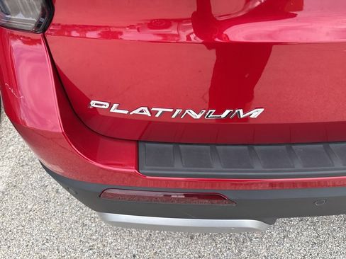 Used 2025 Ford Explorer Platinum image 6