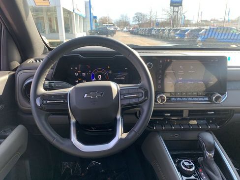 Used 2024 Chevrolet Colorado ZR2 w/ Technology Package image 15