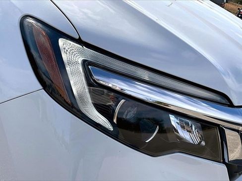 Used 2021 Honda Pilot EX image 27