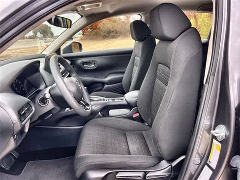 Certified 2024 Honda HR-V LX image 11