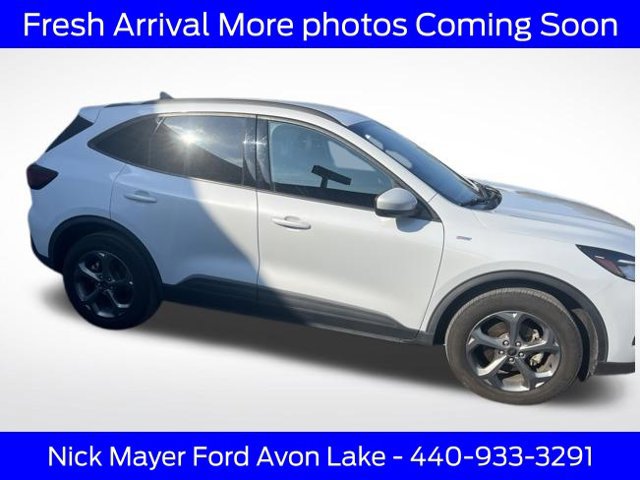 Used 2025 Ford Escape ST-Line Select AWD/4WD image 8