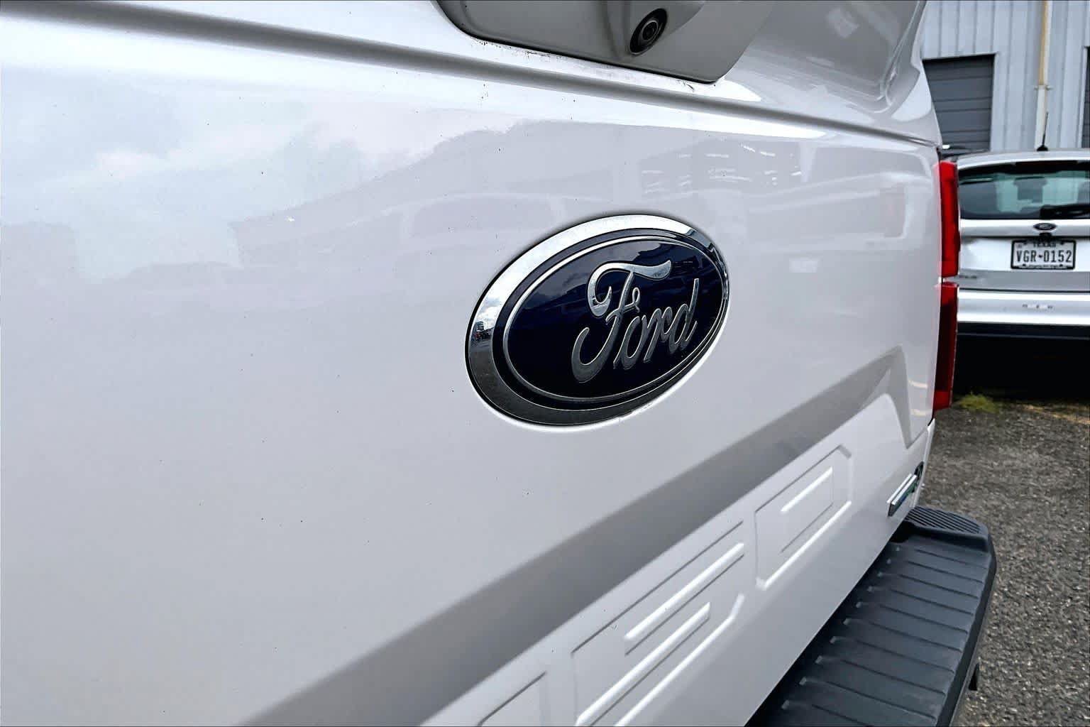Used 2018 Ford F150 Lariat AWD/4WD image 32