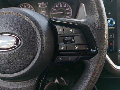 Used 2024 Subaru Crosstrek 2.0i Premium image 17