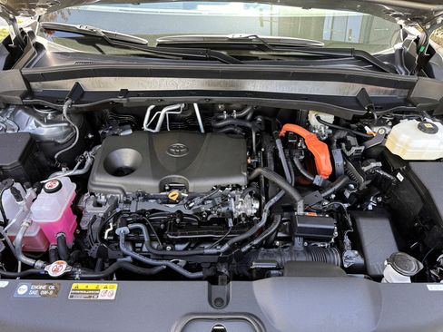 Used 2025 Toyota Grand Highlander AWD Hybrid image 15