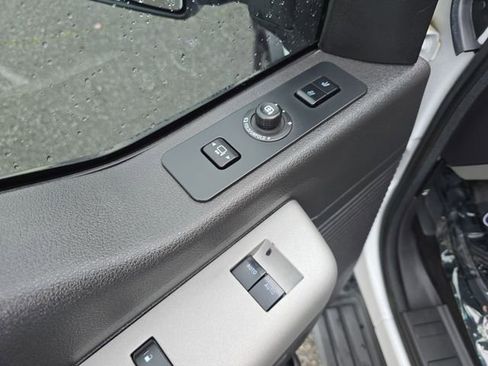 Used 2015 Ford F250 Lariat w/ Camper Package image 24