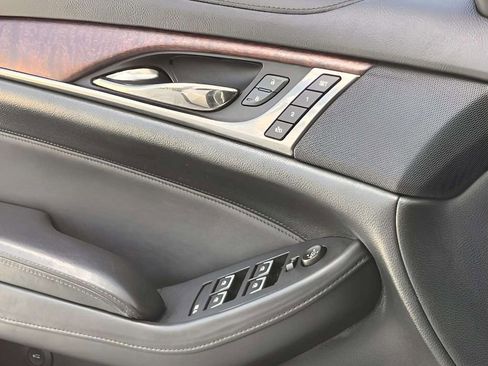 Used 2018 Cadillac CTS Luxury RWD image 12
