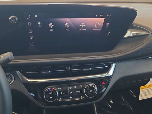 Used 2024 Buick Envista Sport Touring w/ Convenience I Package FWD image 13
