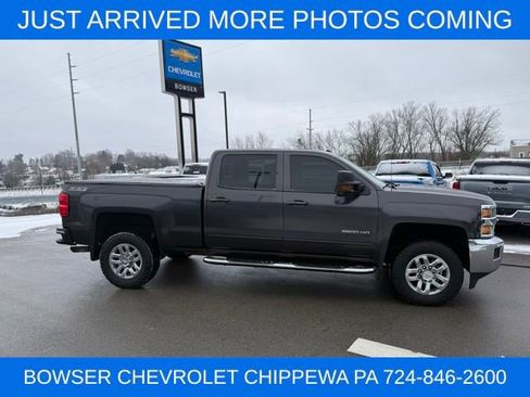 Used 2015 Chevrolet Silverado 2500 LT w/ LT Convenience Package image 8