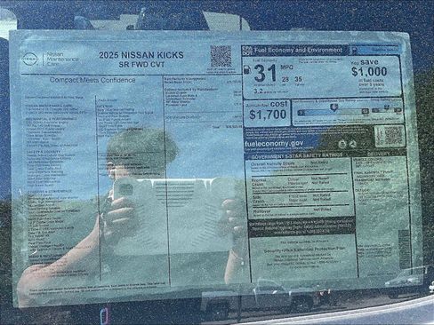 New 2025 Nissan Kicks SR image 17