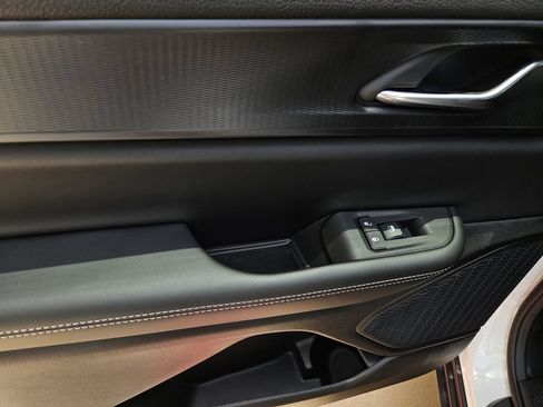 New 2026 Jeep Grand Cherokee L 2WD image 13