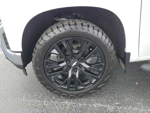 Used 2019 Chevrolet Silverado 1500 LTZ w/ LTZ Plus Package AWD/4WD image 5