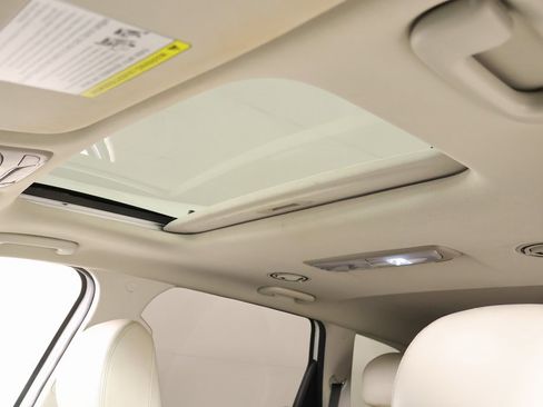 Used 2022 Kia Telluride S image 17