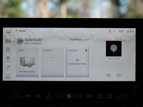 Used 2024 GMC Hummer EV 2X w/ Extreme Off-Road Package image 21