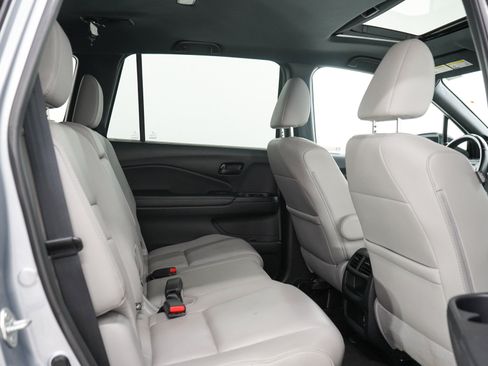 Used 2023 Honda Passport EX-L image 14